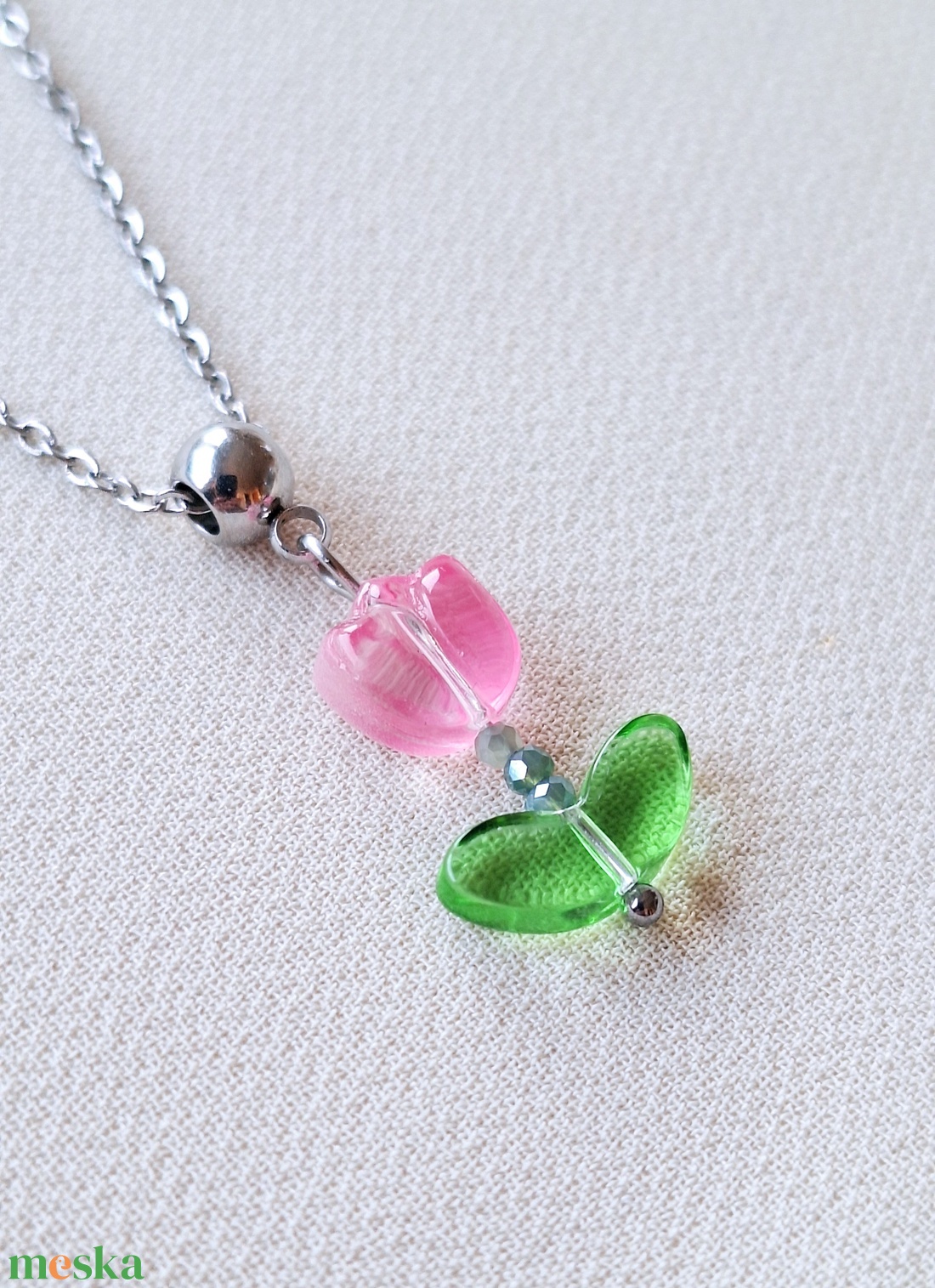 Nemesacél nyaklánc tulipán medállal - ékszer - nyaklánc - medálos nyaklánc - Meska.hu