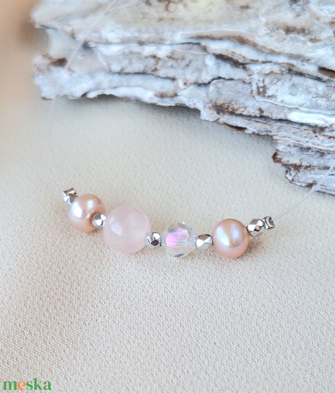 Damilszálas gyöngyös nyaklánc - ékszer - nyaklánc - gyöngyös nyaklánc - Meska.hu