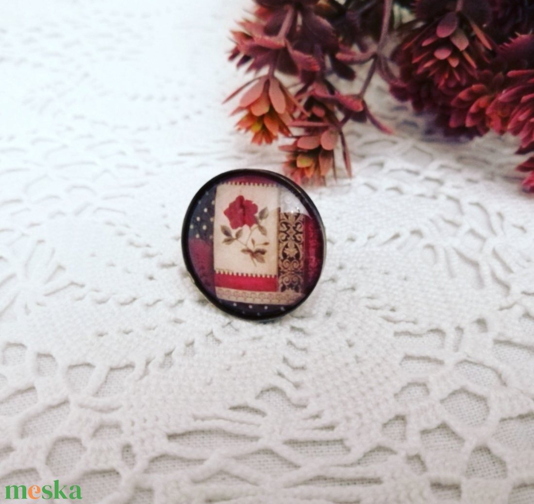 Hatalmas gyűrű - ékszer - gyűrű - üveglencsés gyűrű - Meska.hu