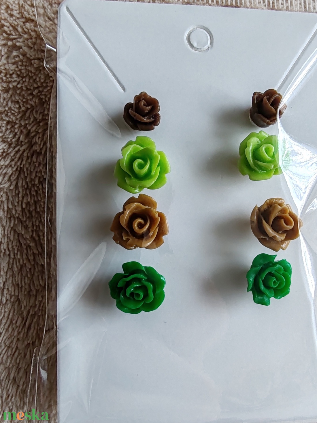 4 pár rózsás fülbevaló fémmentes - ékszer - fülbevaló - pötty fülbevaló - Meska.hu