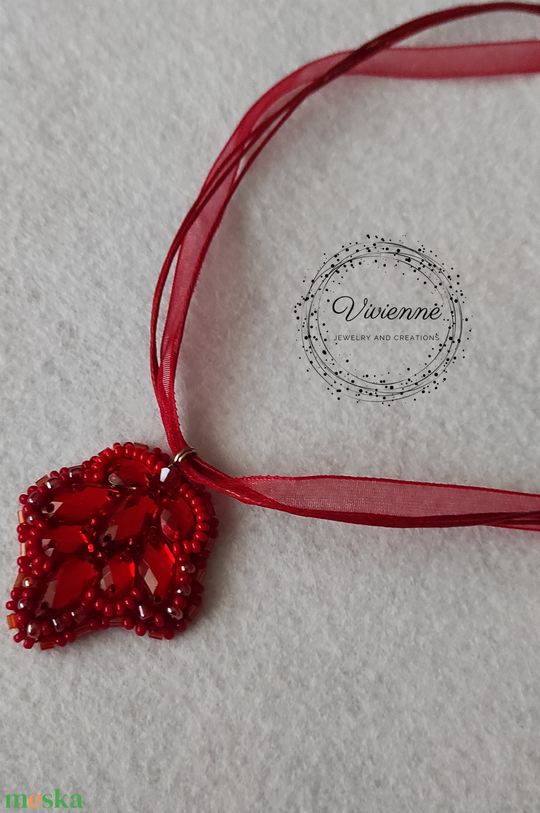 Tiny red medálos nyaklánc  - ékszer - nyaklánc - medálos nyaklánc - Meska.hu