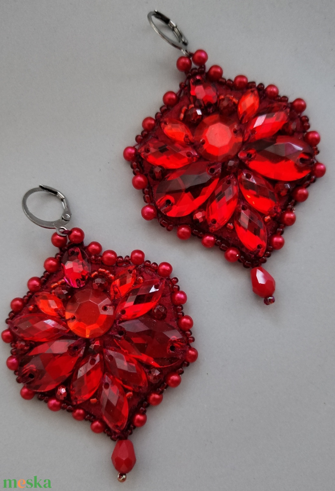 Red beauty  - ékszer - fülbevaló - lógó fülbevaló - Meska.hu