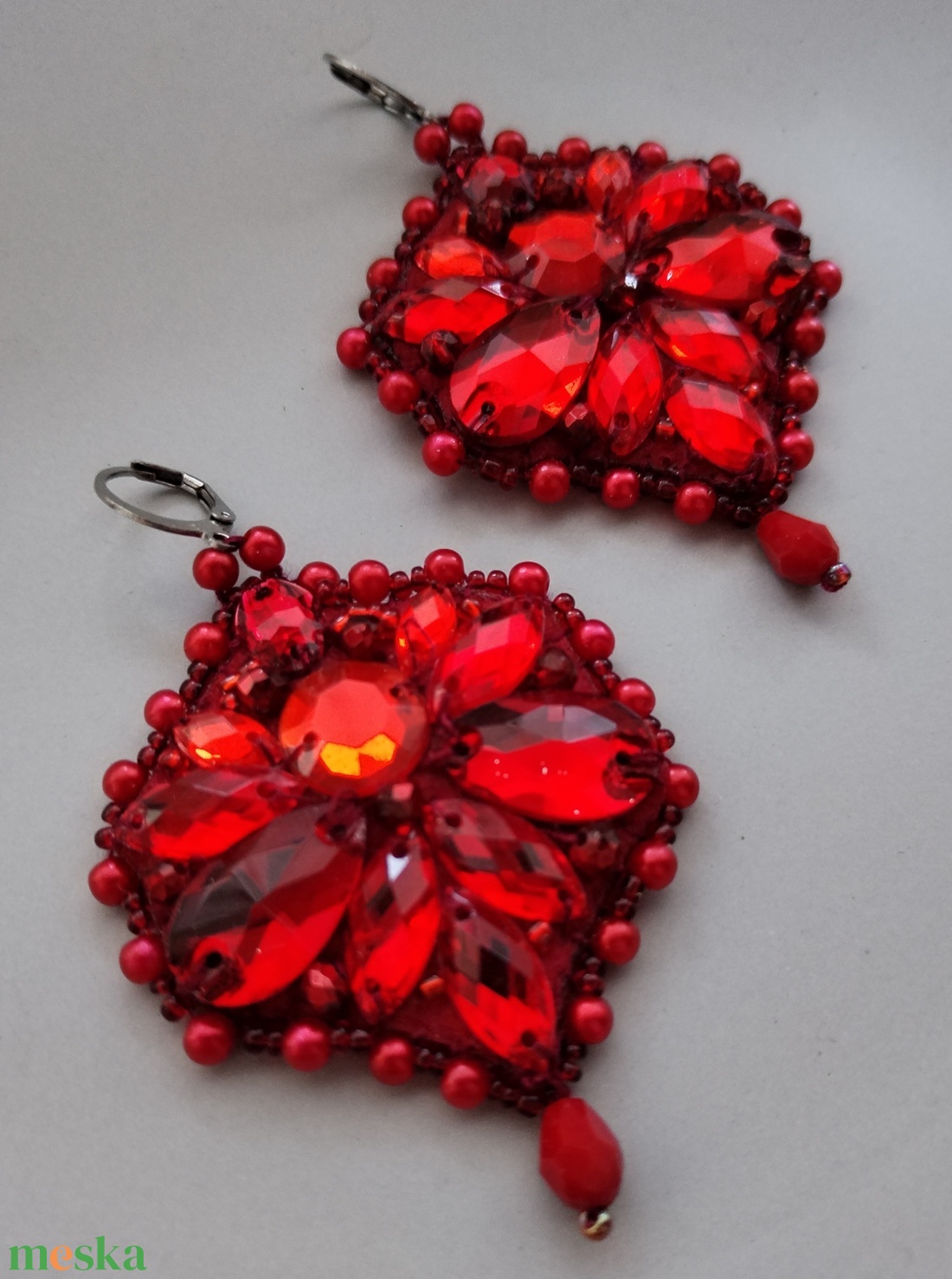 Red beauty  - ékszer - fülbevaló - lógó fülbevaló - Meska.hu