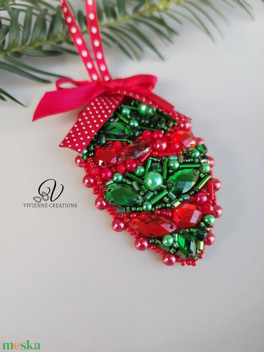 Csúcsos karácsonyi dísz  - karácsony - karácsonyi lakásdekoráció - karácsonyi lakásdíszek - Meska.hu