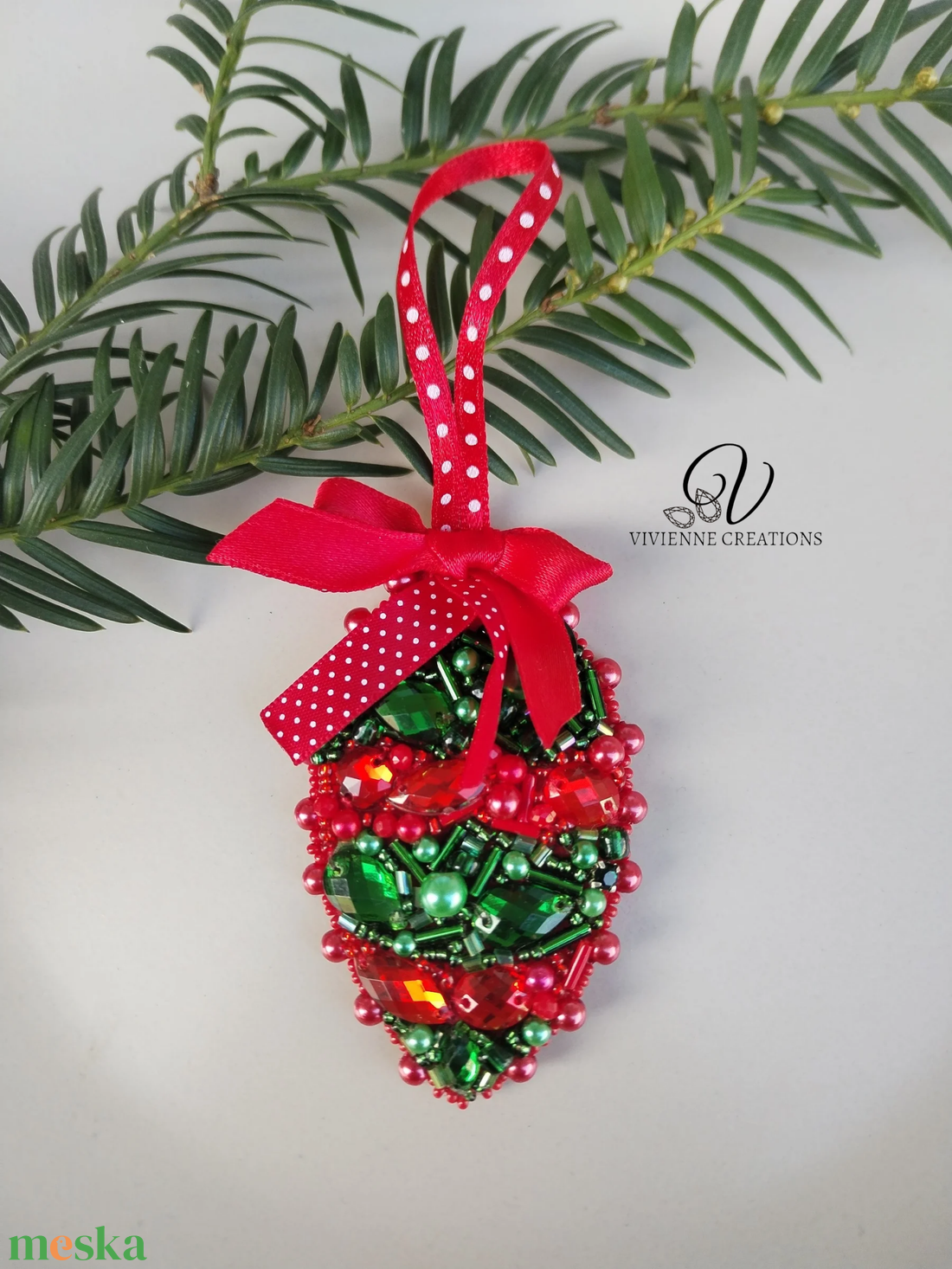 Csúcsos karácsonyi dísz  - karácsony - karácsonyi lakásdekoráció - karácsonyi lakásdíszek - Meska.hu