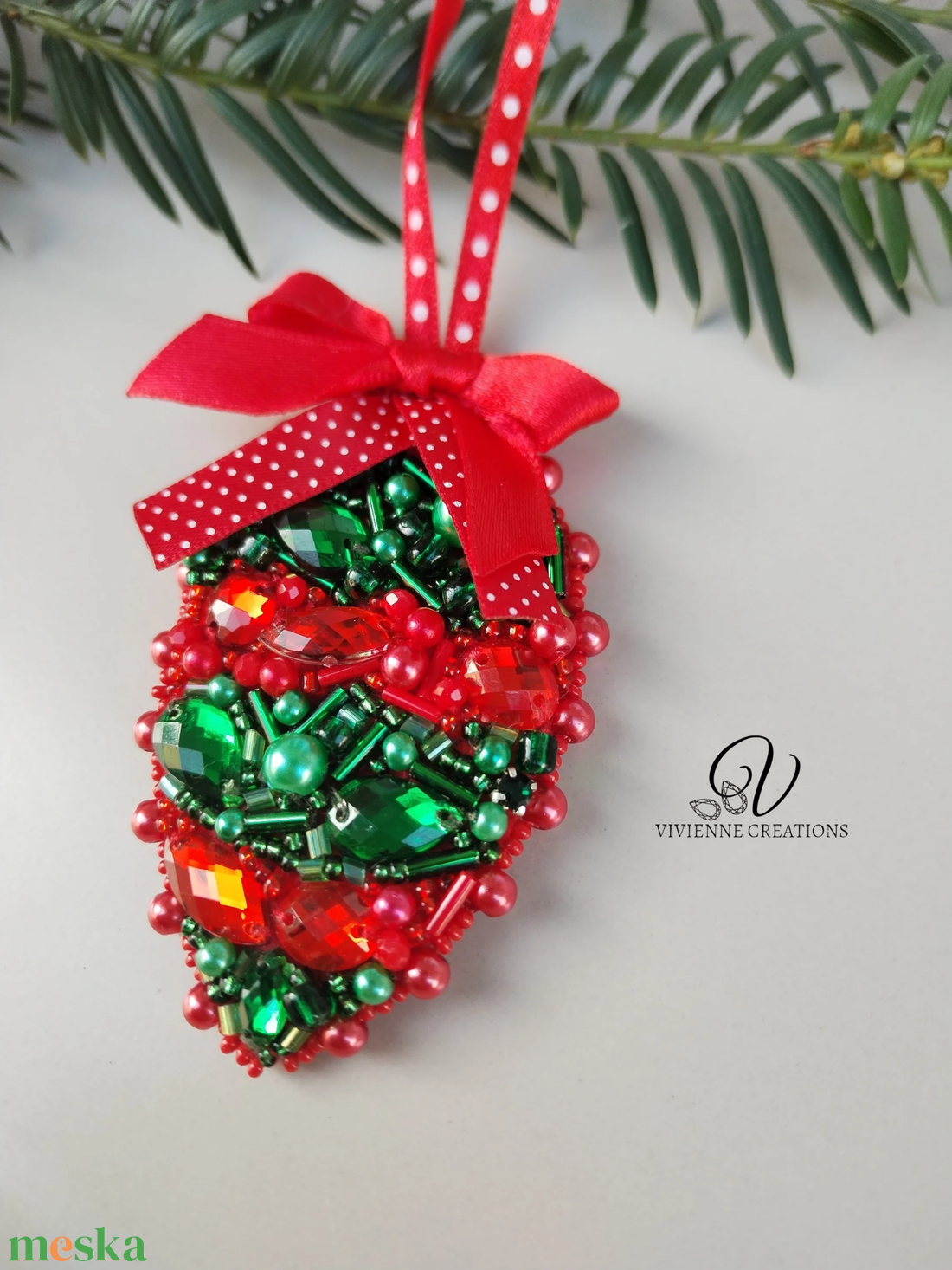 Csúcsos karácsonyi dísz  - karácsony - karácsonyi lakásdekoráció - karácsonyi lakásdíszek - Meska.hu