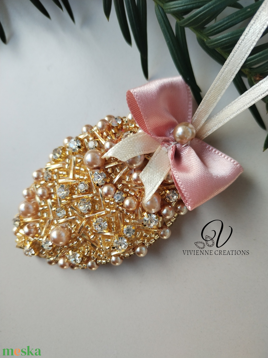 Csúcsos karácsonyi dísz  - karácsony - karácsonyi lakásdekoráció - karácsonyi lakásdíszek - Meska.hu