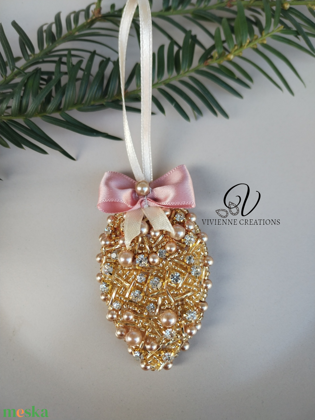 Csúcsos karácsonyi dísz  - karácsony - karácsonyi lakásdekoráció - karácsonyi lakásdíszek - Meska.hu