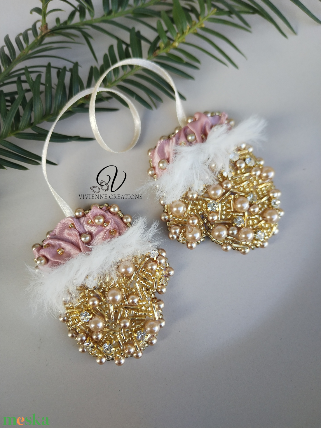 Karácsonyi dísz kesztyűcske  - karácsony - karácsonyi lakásdekoráció - karácsonyfadíszek - Meska.hu