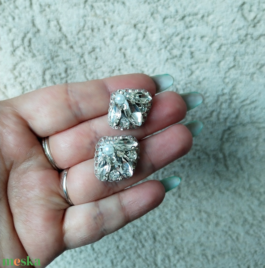Tiny Shiny fülbevaló - ékszer - fülbevaló - pötty fülbevaló - Meska.hu
