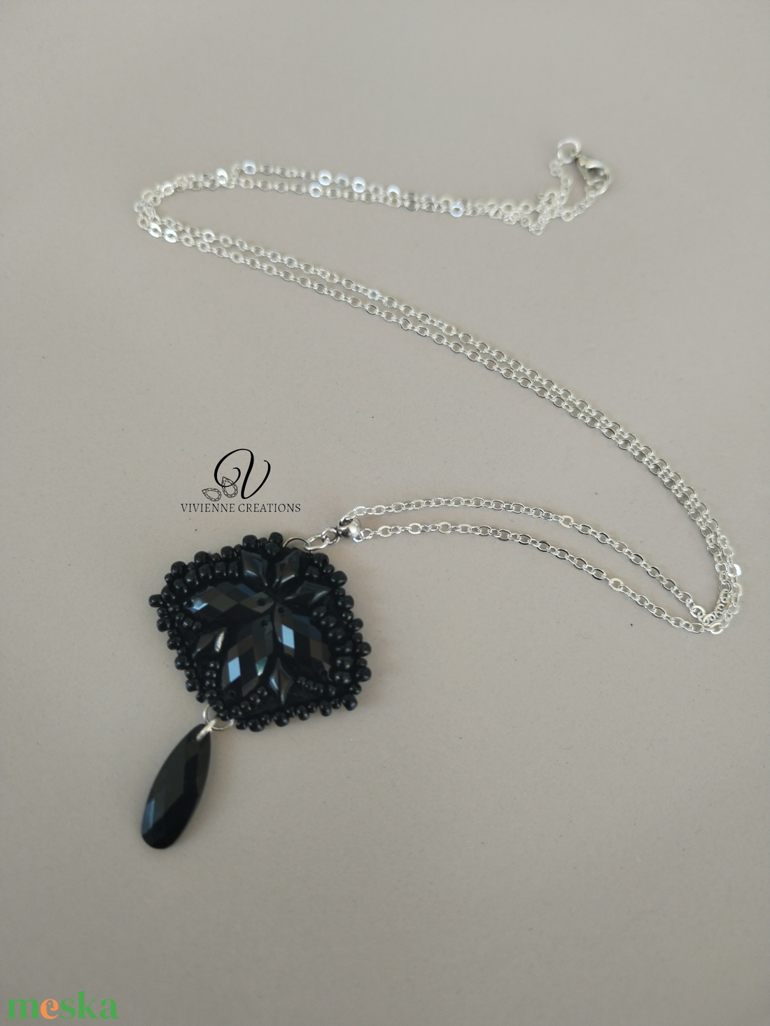 Little black nyaklánc - ékszer - nyaklánc - hosszú nyaklánc - Meska.hu