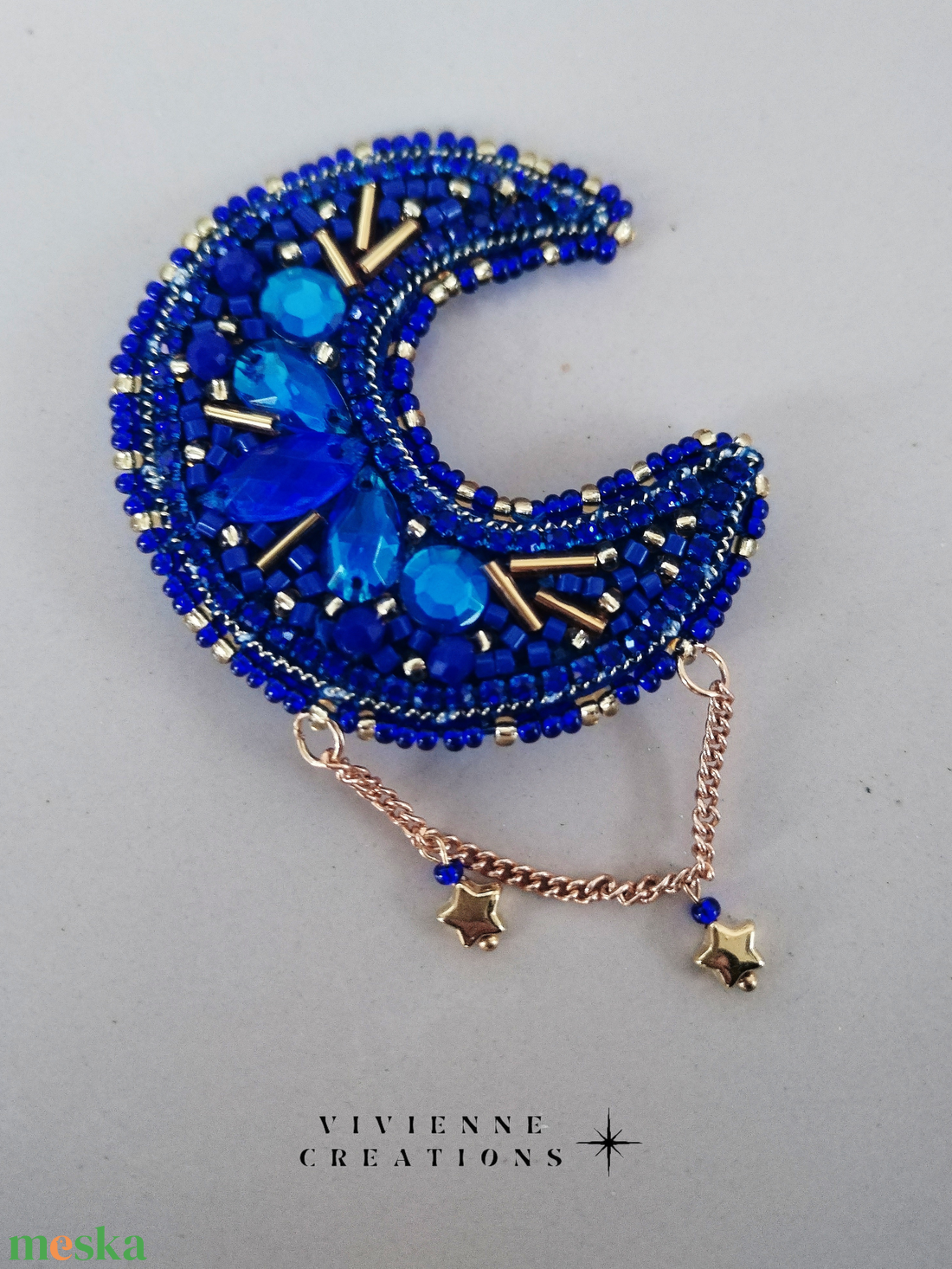 Moon Era bross királykék - ékszer - kitűző és bross - Meska.hu