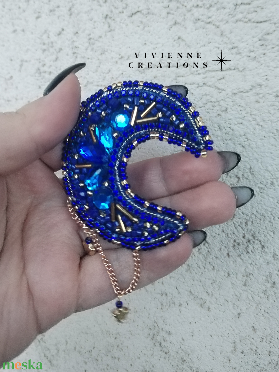 Moon Era bross királykék - ékszer - kitűző és bross - Meska.hu