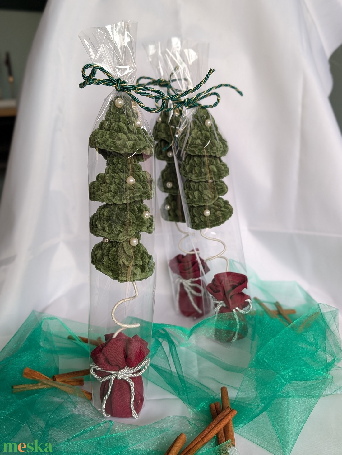 Horgolt karácsonyi fenyők (asztali dekoráció) - otthon & életmód - dekoráció - asztal és polc dekoráció - asztaldísz - Meska.hu