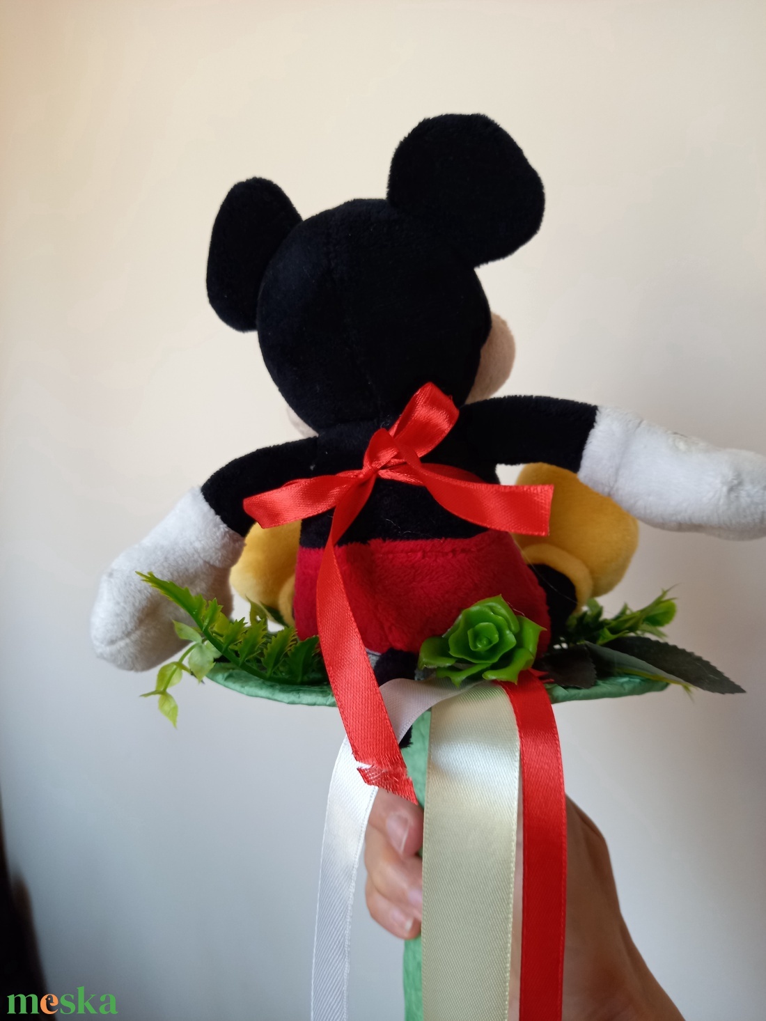 Ovis, óvodai ballagási örökcsokor Mickey egér plüssel - otthon & életmód - dekoráció - virágdekoráció - virágdekoráció - Meska.hu