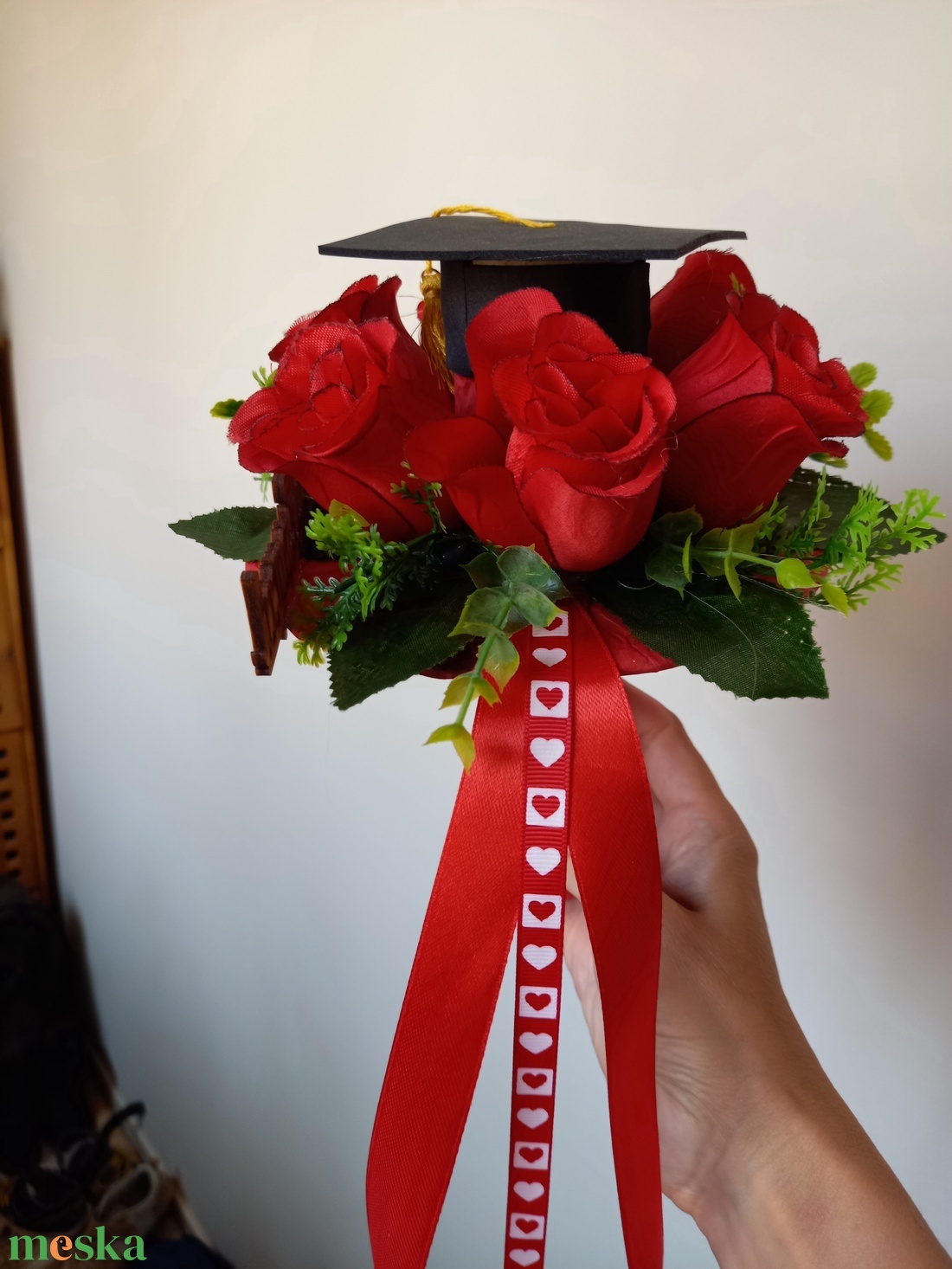 Iskolai ballagási, diplomaosztó örökcsokor - otthon & életmód - dekoráció - virágdísz és tartó - csokor & virágdísz - Meska.hu Iskolai ballagási, diplomaosztó örökcsokor - otthon & életmód - dekoráció - virágdísz és tartó - csokor & virágdísz - Meska.hu