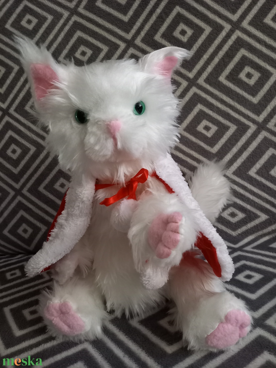 Műszőrme cica plüss mozgatható végtagokkal - játék & sport - plüssállat & játékfigura - cica - Meska.hu