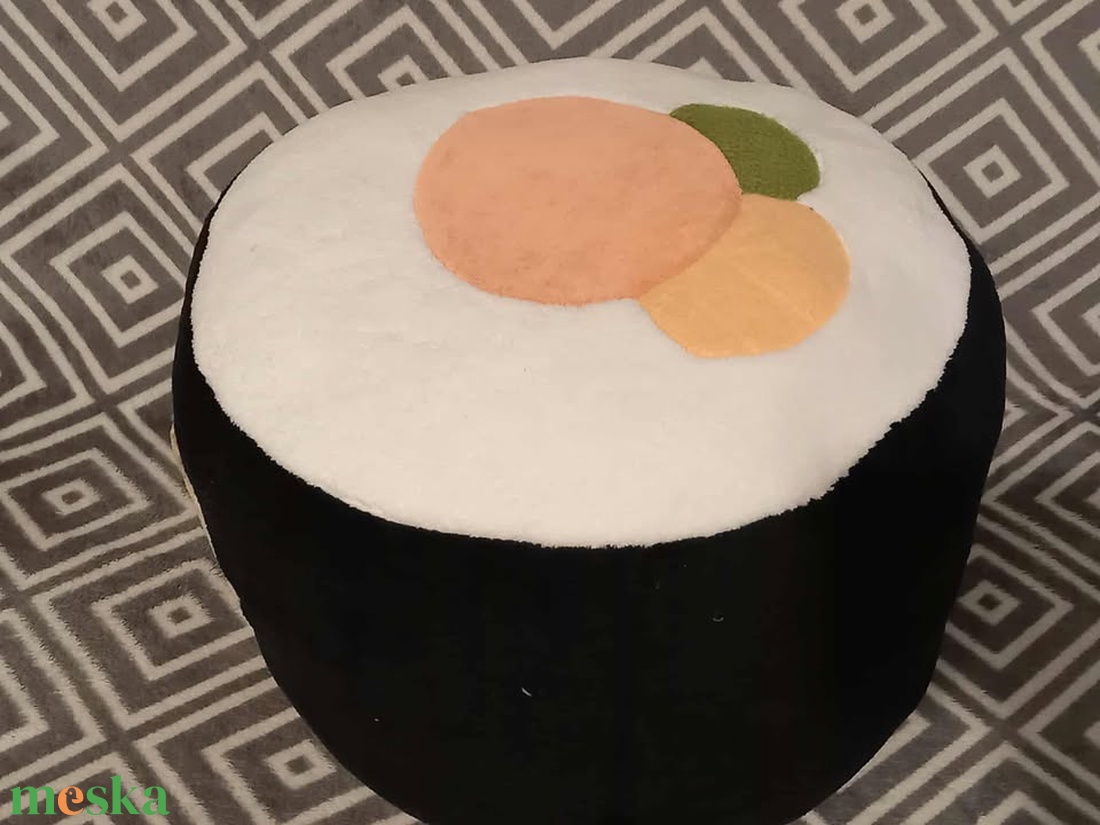 Sushi párna - játék & sport - plüssállat & játékfigura - plüss mesefigurák - Meska.hu