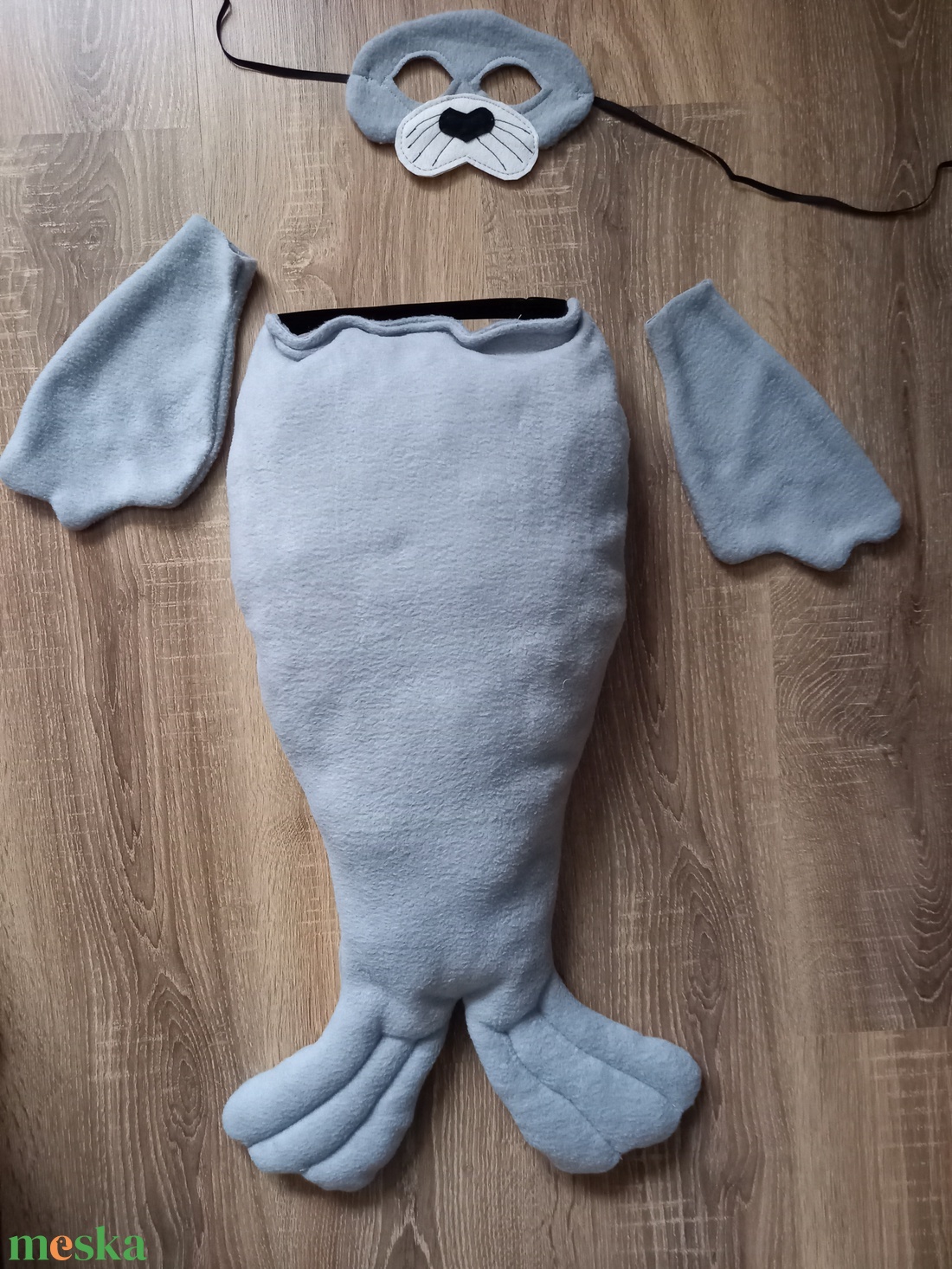 Fóka jelmez - magyar kézműves termék műszőrméből - ruha & divat - jelmez & álarc - jelmez - Meska.hu