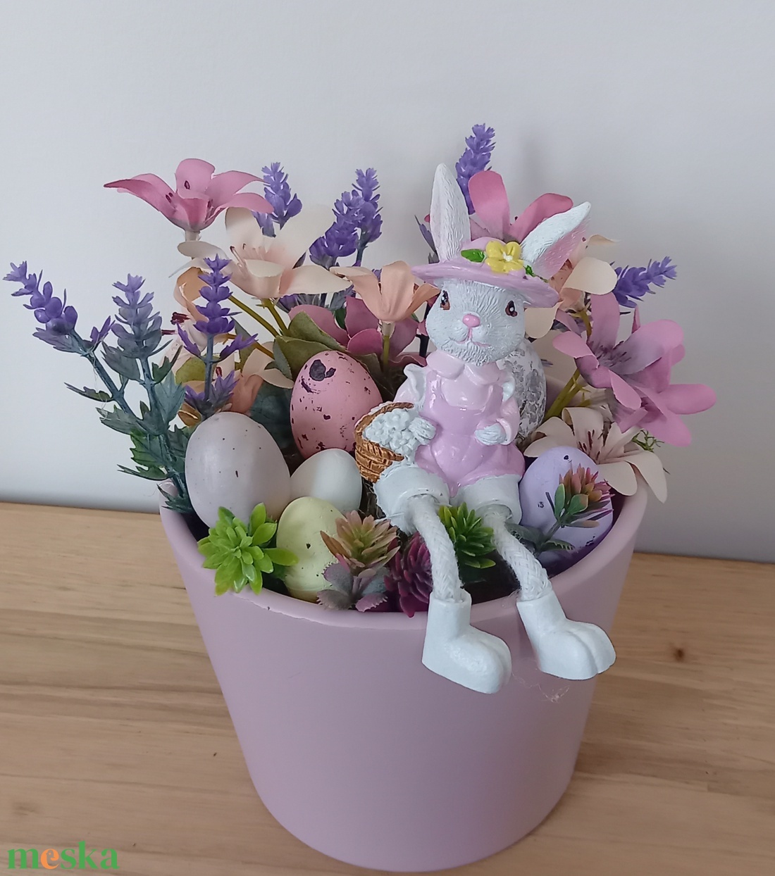 Tavaszi húsvéti nyuszis asztaldísz - ünnepi díszek, dekorációk - húsvéti díszek és dekorációk - húsvéti virágos díszek - Meska.hu