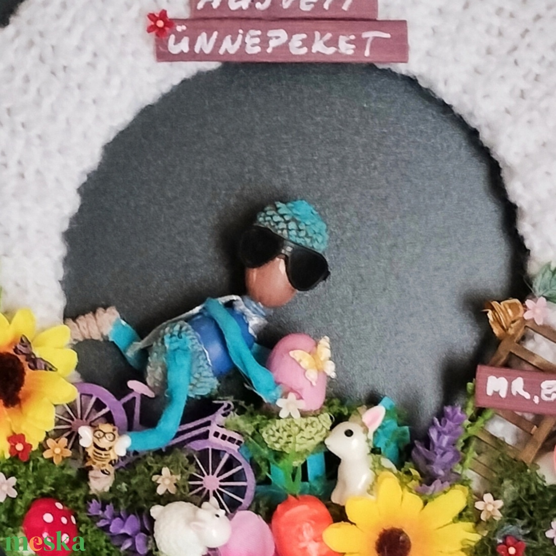 Mr. Egg Tat világa kopogtatón - ünnepi díszek, dekorációk - húsvéti díszek és dekorációk - húsvéti ajtódísz, kopogtató - Meska.hu