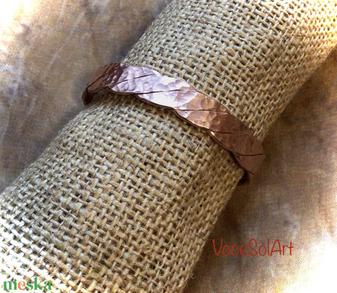 Kézenfogva vörösréz  karkötő - ékszer - karkötő - karperec - Meska.hu