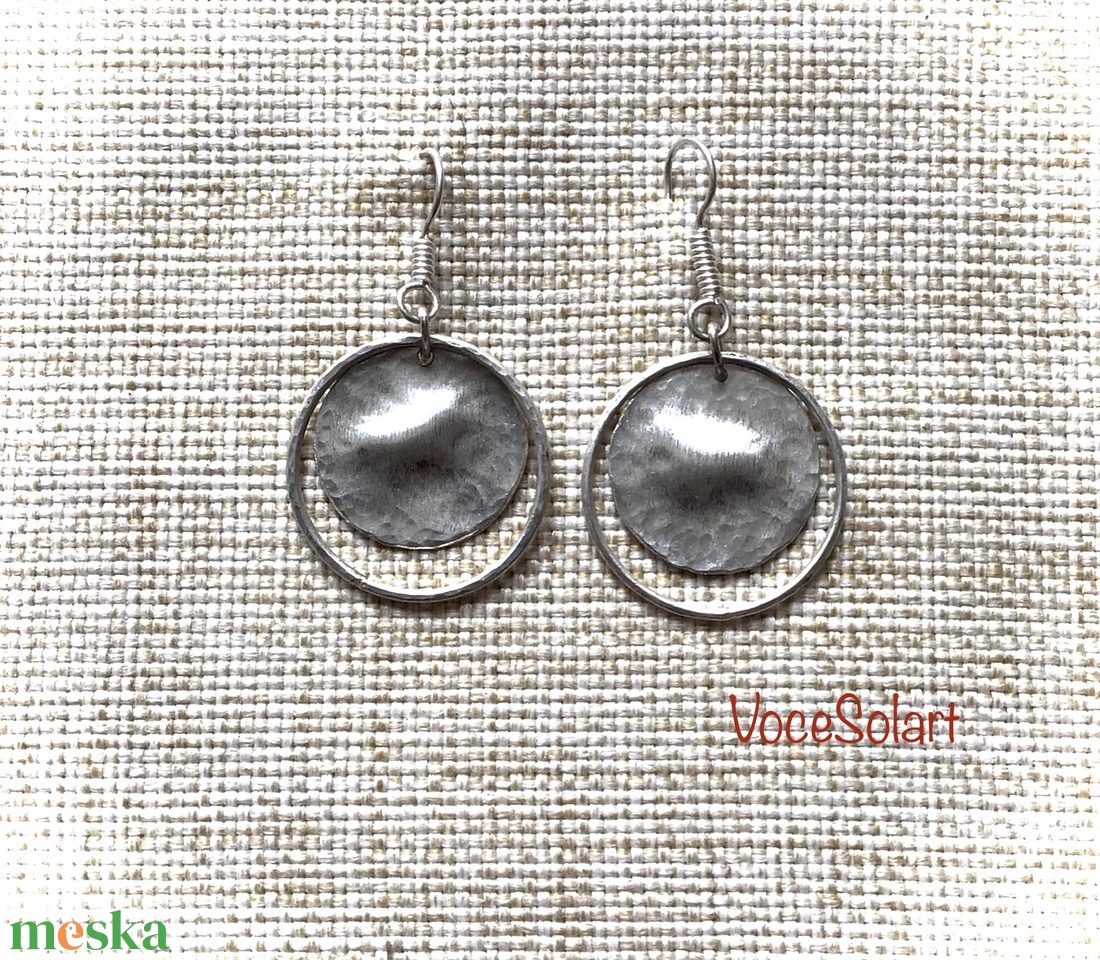 Kör közepén Fülbevaló - ékszer - fülbevaló - lógós kerek fülbevaló - Meska.hu