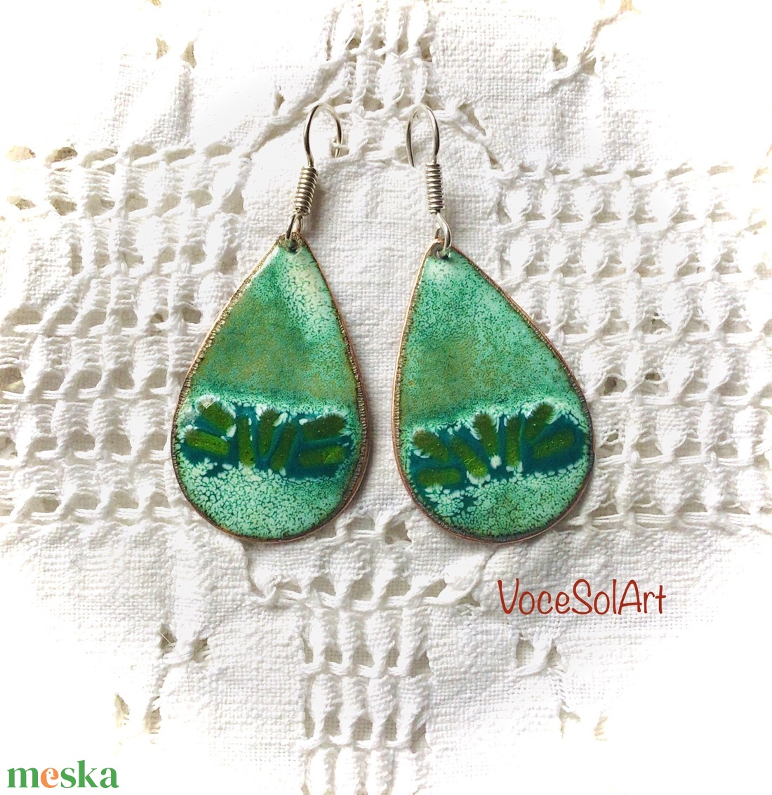 Fűkorall - Türkizzöld csepp tűzzománc Fülbevaló - ékszer - fülbevaló - lógó csepp fülbevaló - Meska.hu