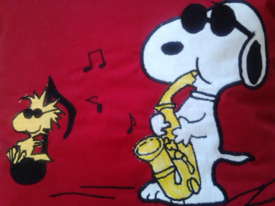 SNOOPY és a kismadár zenélnek, polár párnahuzat, rendelhető -  - Meska.hu