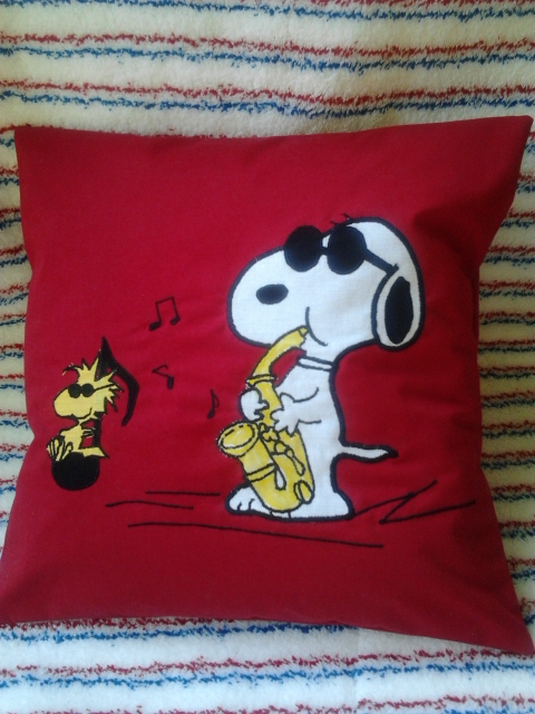 SNOOPY és a kismadár zenélnek, polár párnahuzat, rendelhető -  - Meska.hu