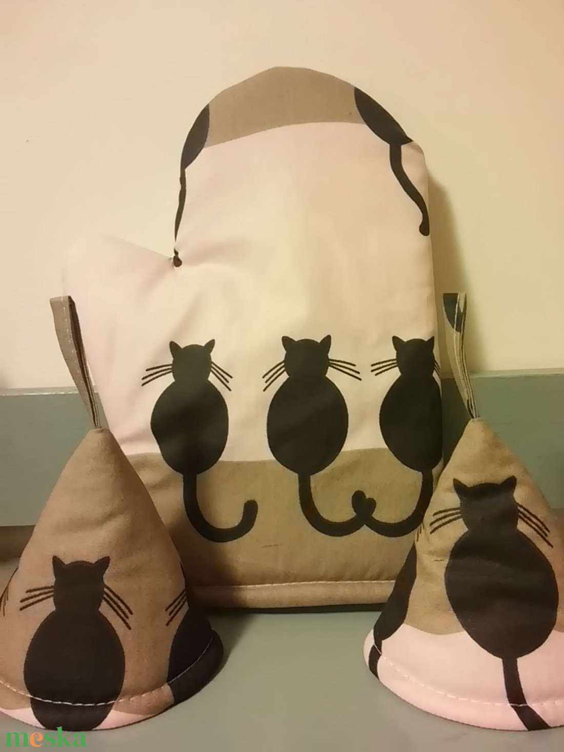 Konyhacicus... edényfogó kesztyű szett - otthon & életmód - konyhafelszerelés, tálalás - konyhai textil - konyharuha & törlőkendő - Meska.hu