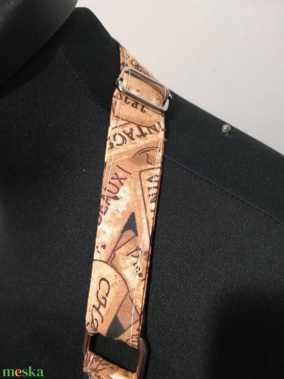 Kötény férfiaknak, parafadugók - otthon & életmód - konyhafelszerelés, tálalás - konyhai textil - kötény - Meska.hu Kötény férfiaknak, parafadugók - otthon & életmód - konyhafelszerelés, tálalás - konyhai textil - kötény - Meska.hu