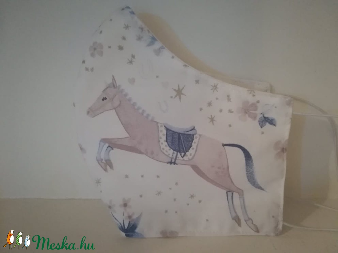 Díjugratás, műlovarnő...... szájmaszk, arcmaszk. -  - Meska.hu