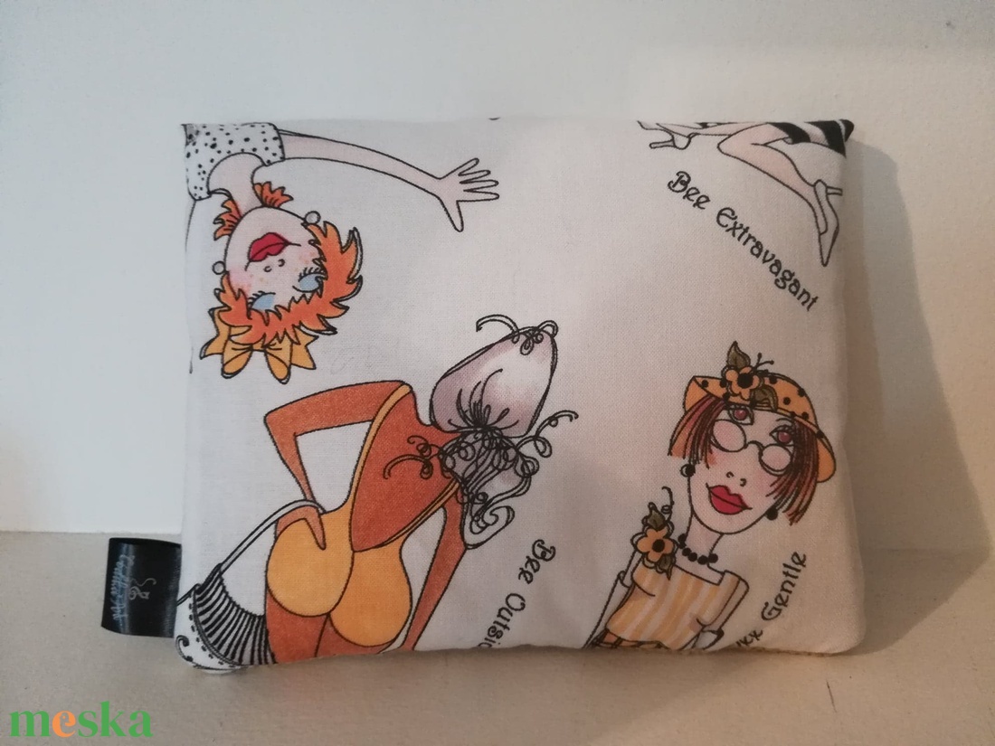 Csajok........ irattartó, kártyatartó, neszi - táska & tok - neszesszer - Meska.hu Csajok........ irattartó, kártyatartó, neszi - táska & tok - neszesszer - Meska.hu