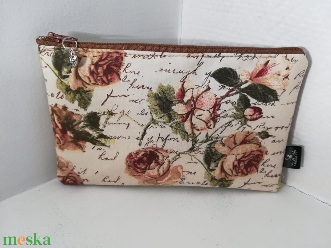 Vintage rózsás nesszeszer - táska & tok - neszesszer - Meska.hu