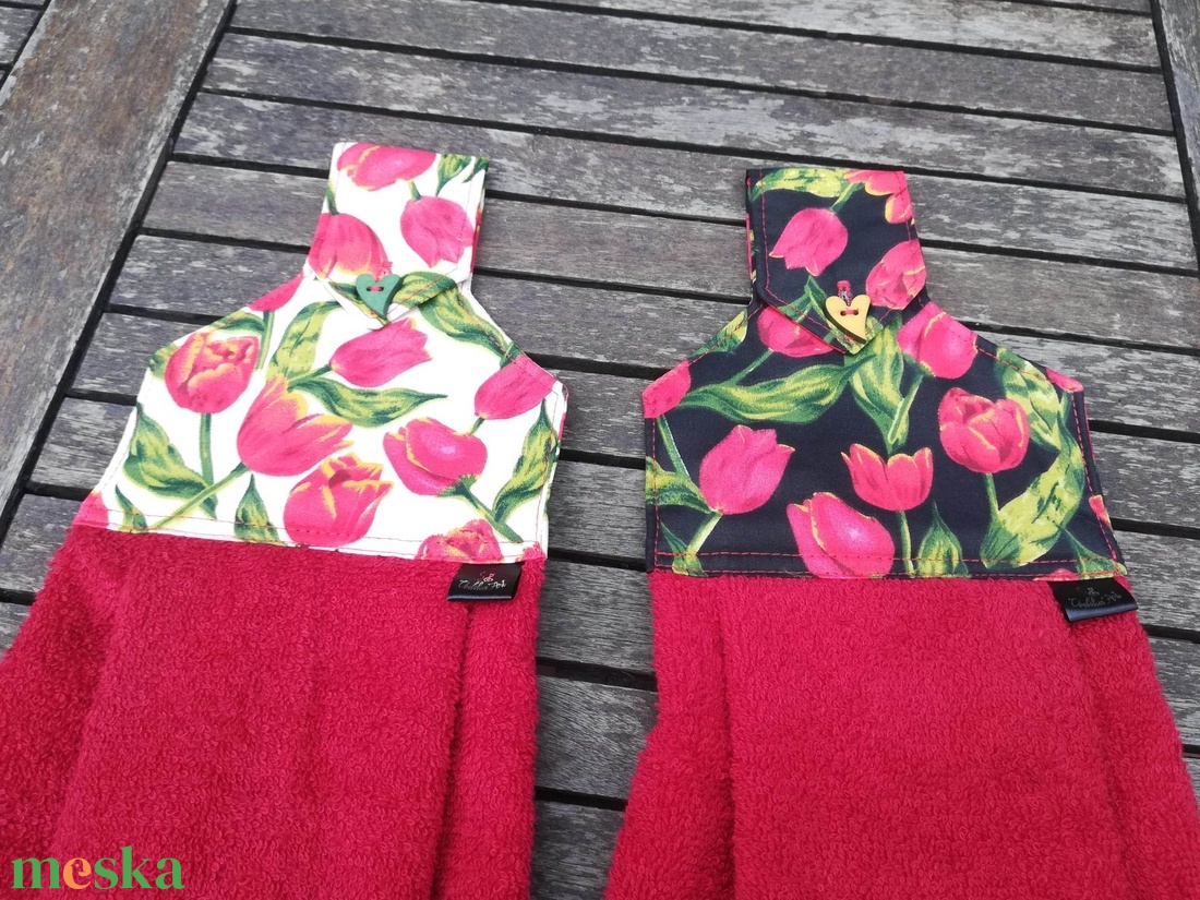 Edényfogó , piros tulipánok - otthon & életmód - konyhafelszerelés, tálalás - konyhai textil - edényfogó & edényfedő - Meska.hu