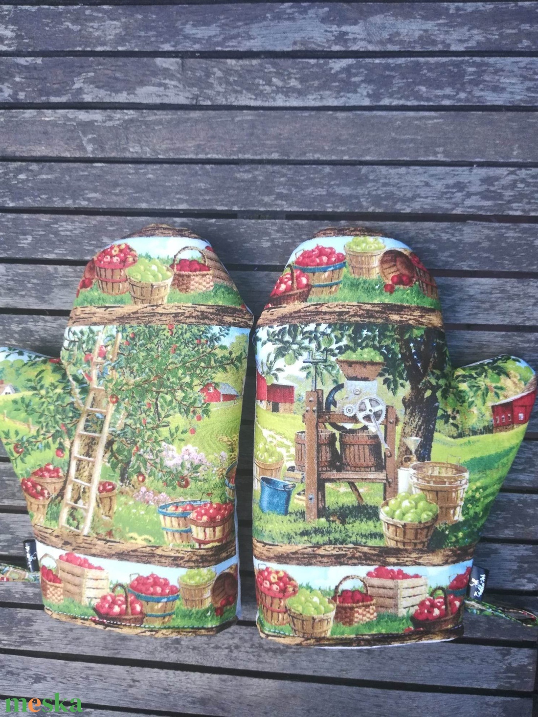 Almaszüret..... edényfogó kesztyű - otthon & életmód - konyhafelszerelés, tálalás - konyhai textil - edényfogó & edényfedő - Meska.hu Almaszüret..... edényfogó kesztyű - otthon & életmód - konyhafelszerelés, tálalás - konyhai textil - edényfogó & edényfedő - Meska.hu