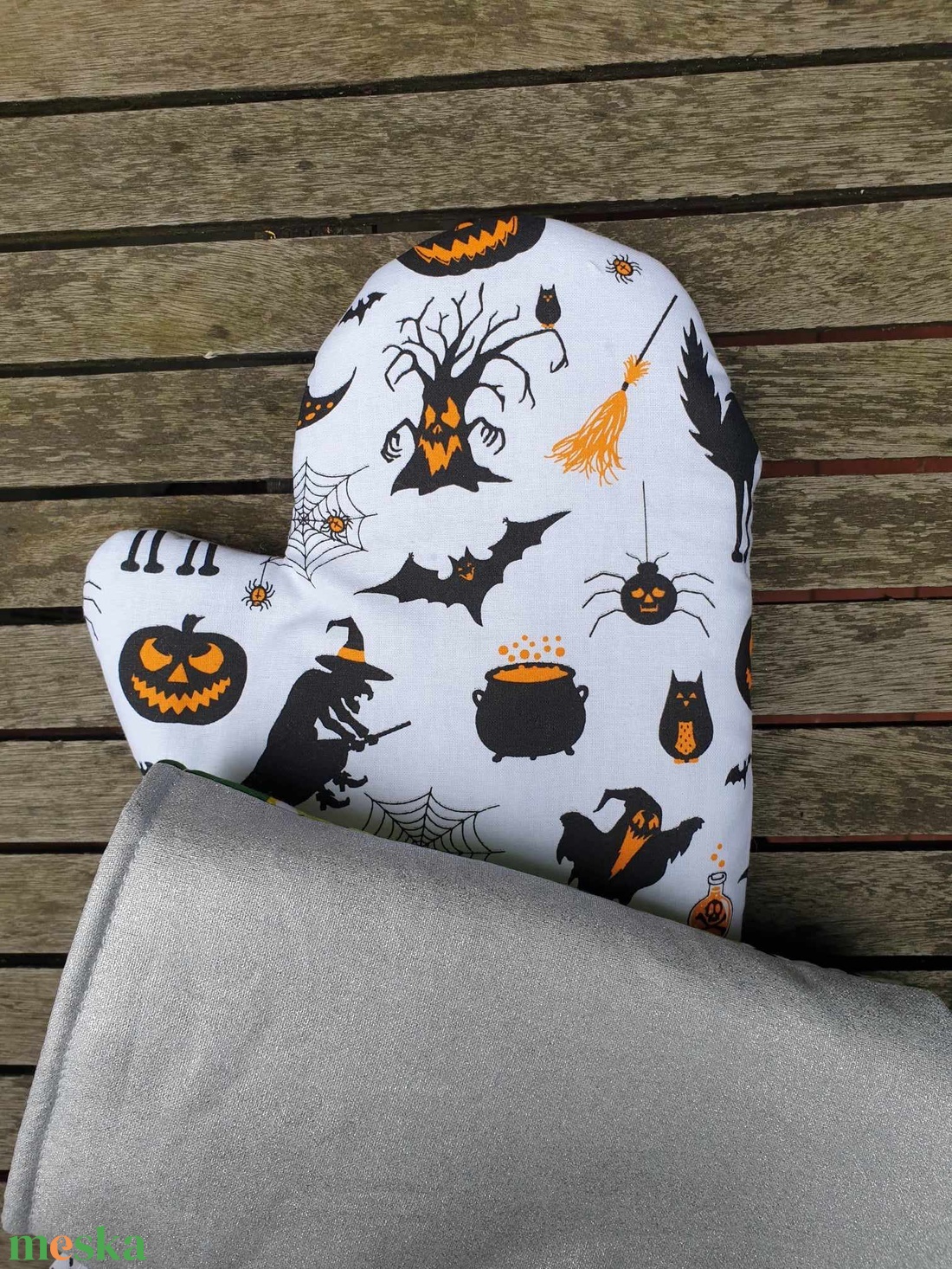 Edényfogó kesztyű, halloween  - otthon & életmód - konyhafelszerelés, tálalás - konyhai textil - edényfogó & edényfedő - Meska.hu