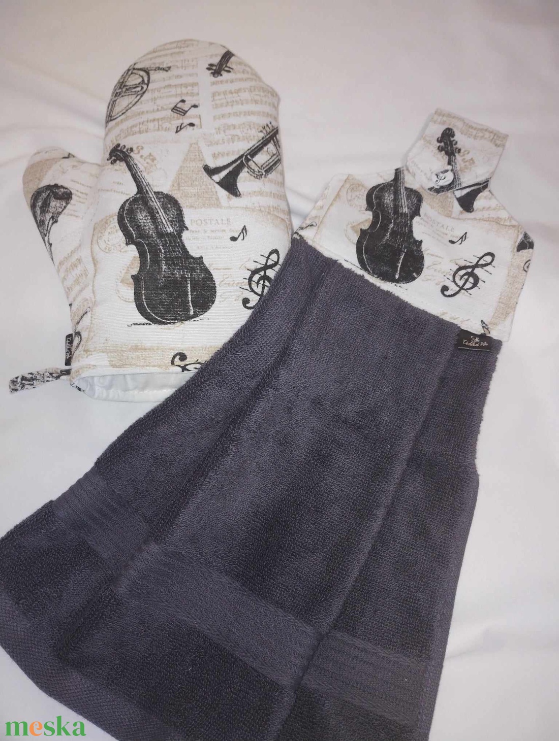 Hangszerek és hangjegyek....... konyhai törlő - otthon & életmód - konyhafelszerelés, tálalás - konyhai textil - konyharuha & törlőkendő - Meska.hu Hangszerek és hangjegyek....... konyhai törlő - otthon & életmód - konyhafelszerelés, tálalás - konyhai textil - konyharuha & törlőkendő - Meska.hu