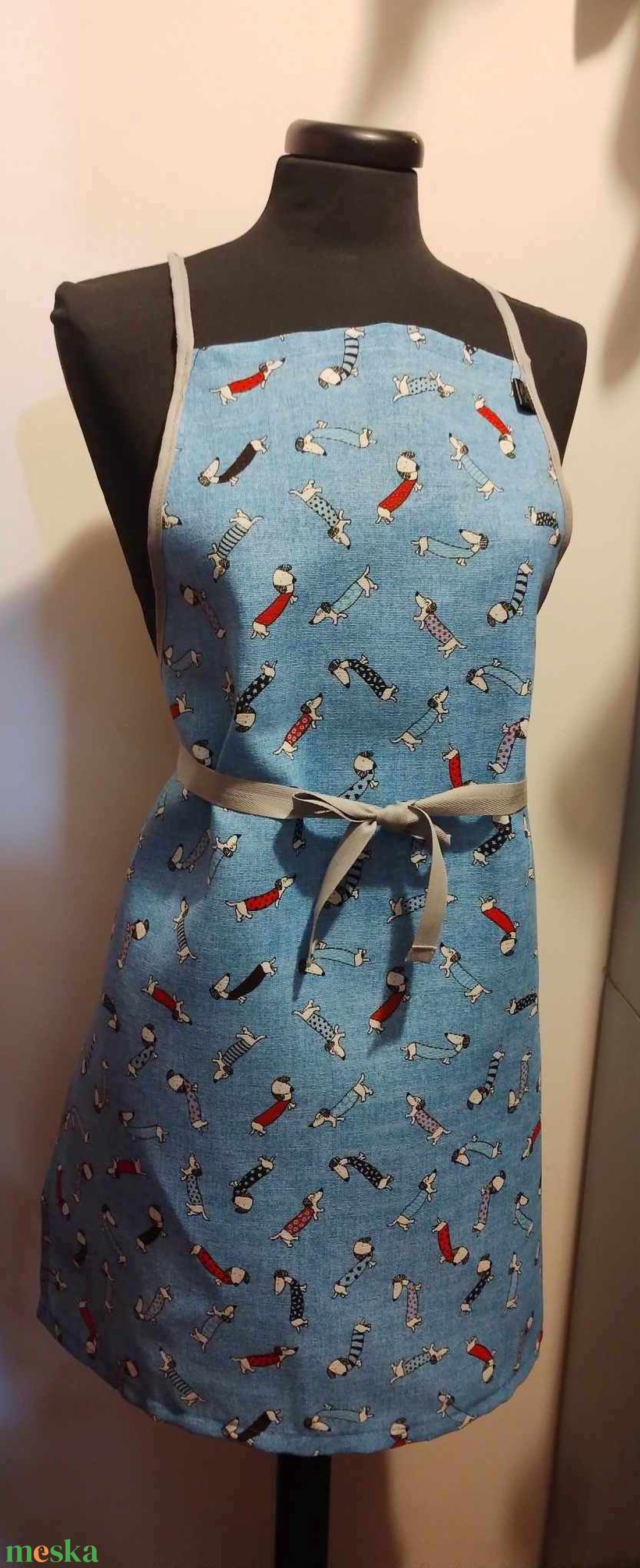 Konyhai kötény, színes tacskók - otthon & életmód - konyhafelszerelés, tálalás - konyhai textil - kötény - Meska.hu