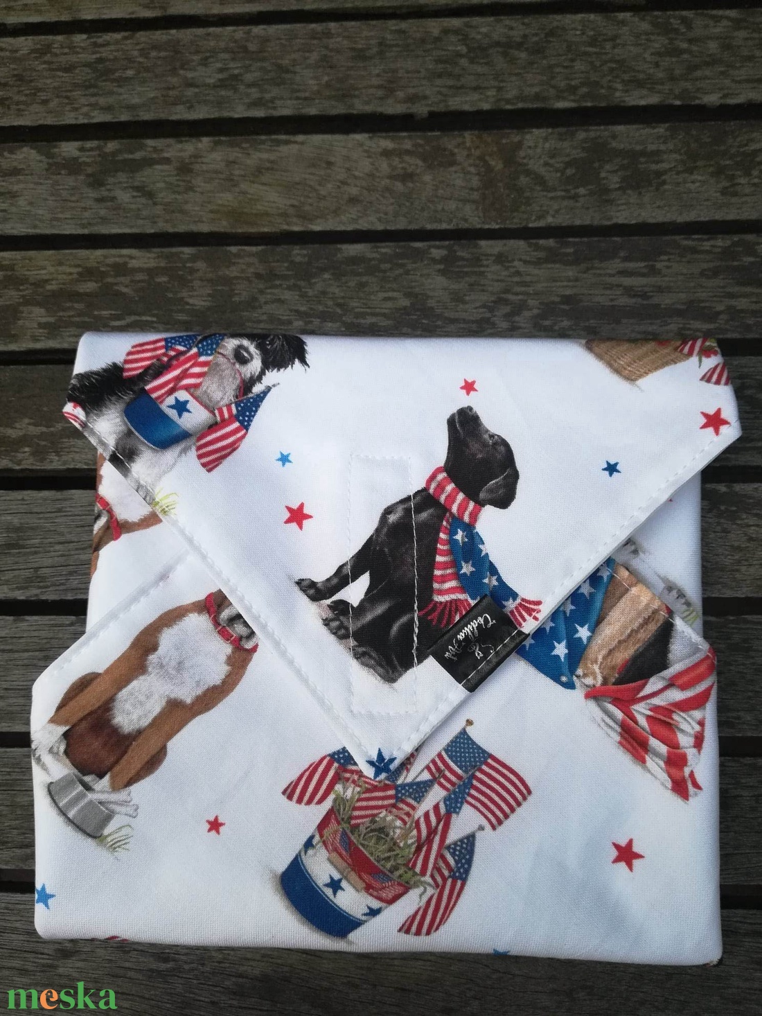 A kutyák Amerikában jártak..... újra szalvéta - táska & tok - uzsonna- & ebéd tartó - szendvics csomagoló - Meska.hu A kutyák Amerikában jártak..... újra szalvéta - táska & tok - uzsonna- & ebéd tartó - szendvics csomagoló - Meska.hu