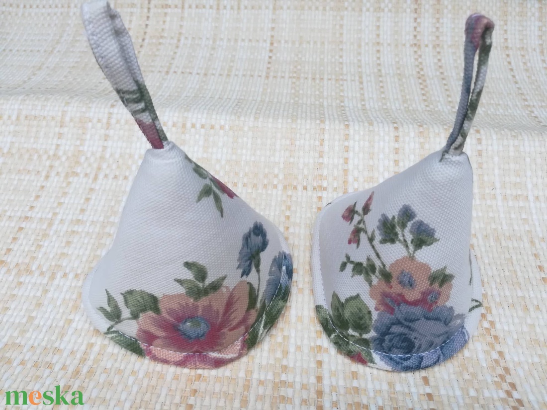 Manósapka, fülfogó, rózsás - otthon & életmód - konyhafelszerelés, tálalás - konyhai textil - edényfogó & edényfedő - Meska.hu Manósapka, fülfogó, rózsás - otthon & életmód - konyhafelszerelés, tálalás - konyhai textil - edényfogó & edényfedő - Meska.hu