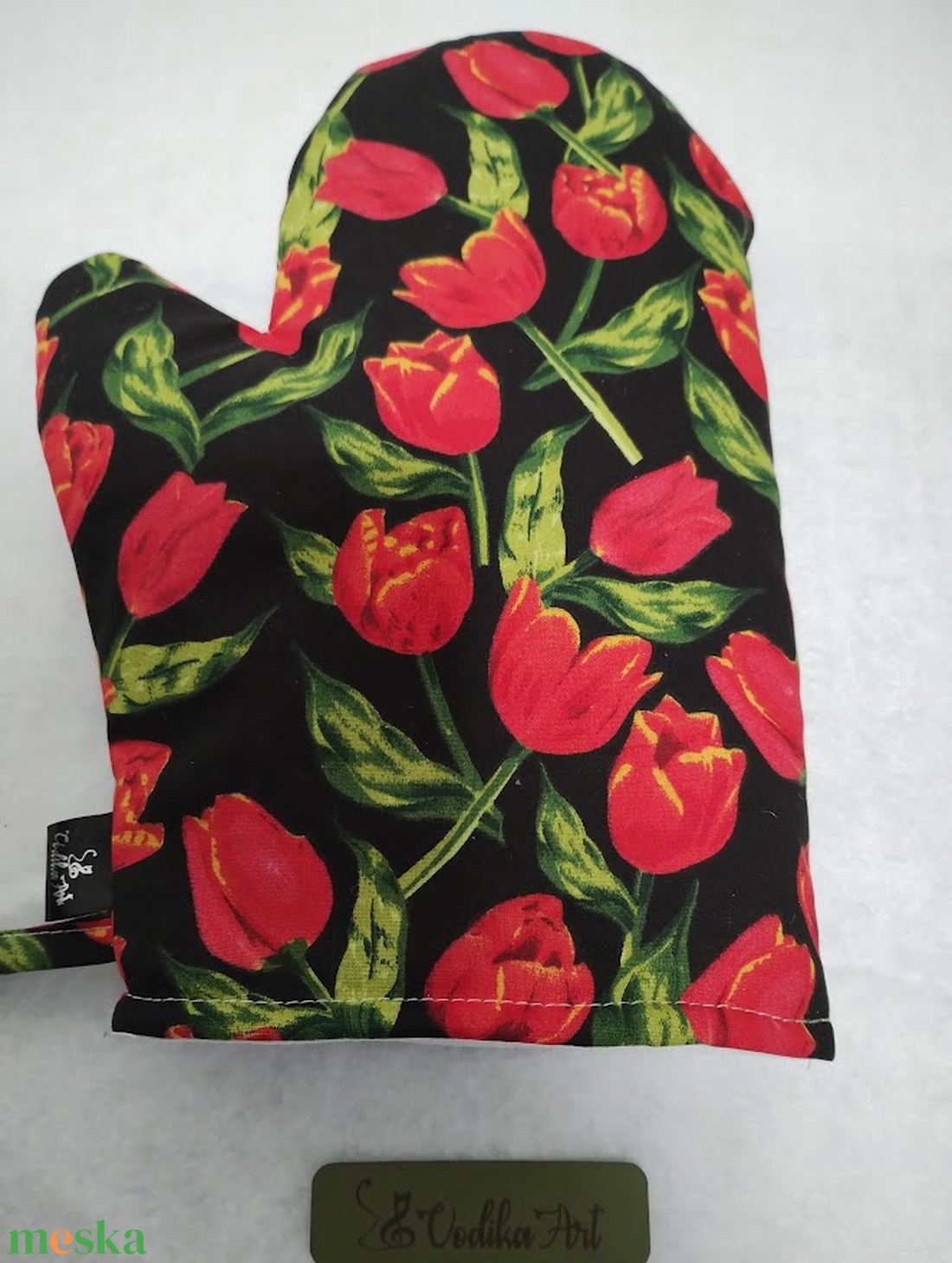 Edényfogó kesztyű, piros tulipánok - otthon & életmód - konyhafelszerelés, tálalás - konyhai textil - edényfogó & edényfedő - Meska.hu Edényfogó kesztyű, piros tulipánok - otthon & életmód - konyhafelszerelés, tálalás - konyhai textil - edényfogó & edényfedő - Meska.hu