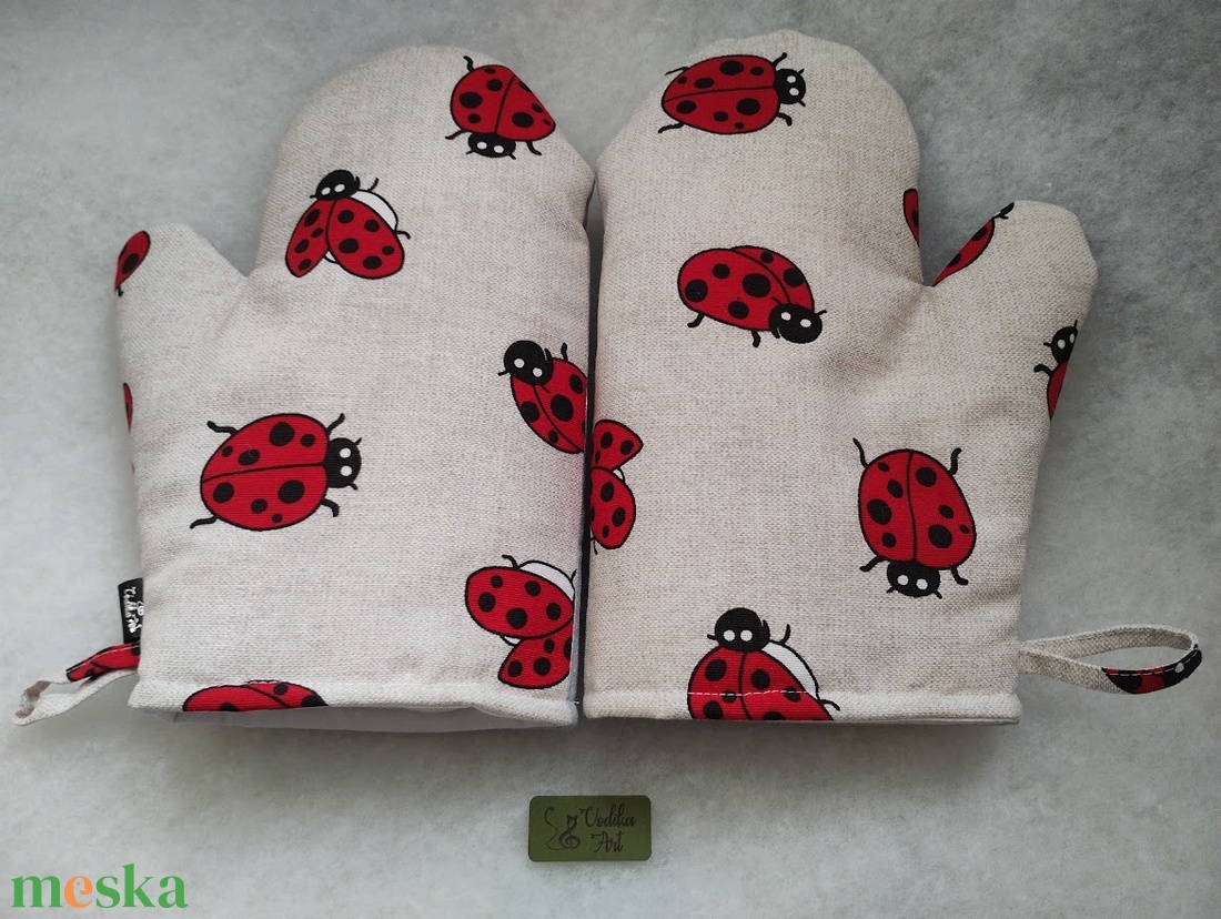 Edényfogó kesztyű , 1 pár katicák - otthon & életmód - konyhafelszerelés, tálalás - konyhai textil - edényfogó & edényfedő - Meska.hu Edényfogó kesztyű , 1 pár katicák - otthon & életmód - konyhafelszerelés, tálalás - konyhai textil - edényfogó & edényfedő - Meska.hu