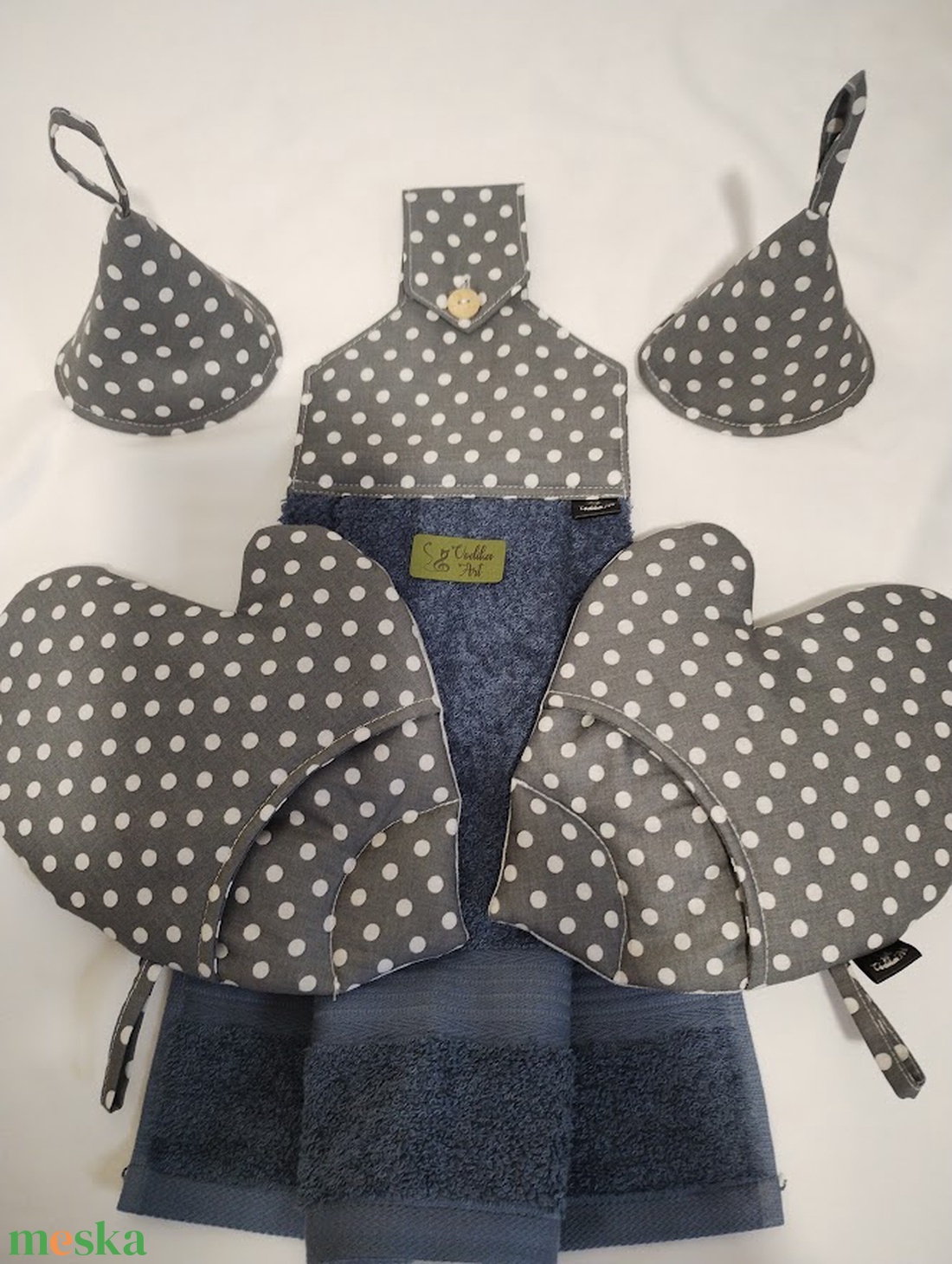 Konyhai szett, pöttyök....... - otthon & életmód - konyhafelszerelés, tálalás - konyhai textil - edényfogó & edényfedő - Meska.hu Konyhai szett, pöttyök....... - otthon & életmód - konyhafelszerelés, tálalás - konyhai textil - edényfogó & edényfedő - Meska.hu