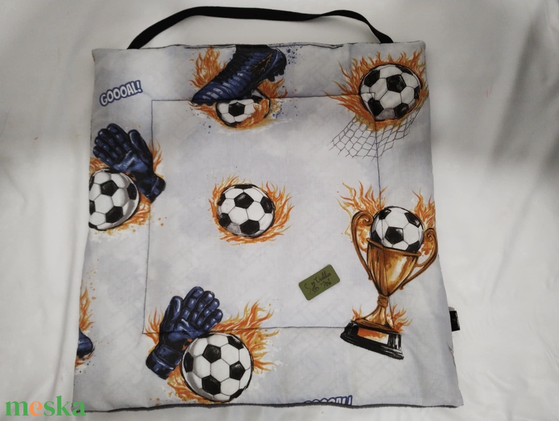 Székpárna , foci, football, serleg, kupa, kapus... - otthon & életmód - lakástextil - székpárna, huzat - Meska.hu
