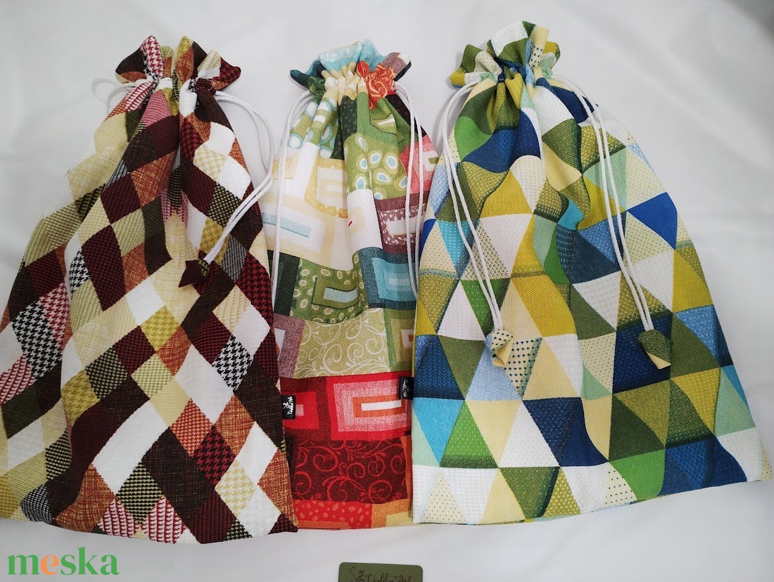 Kenyeres zsák PUL béléssel, geometria sárgában és zöldben... - táska & tok - bevásárlás & shopper táska - kenyeres zsák - Meska.hu