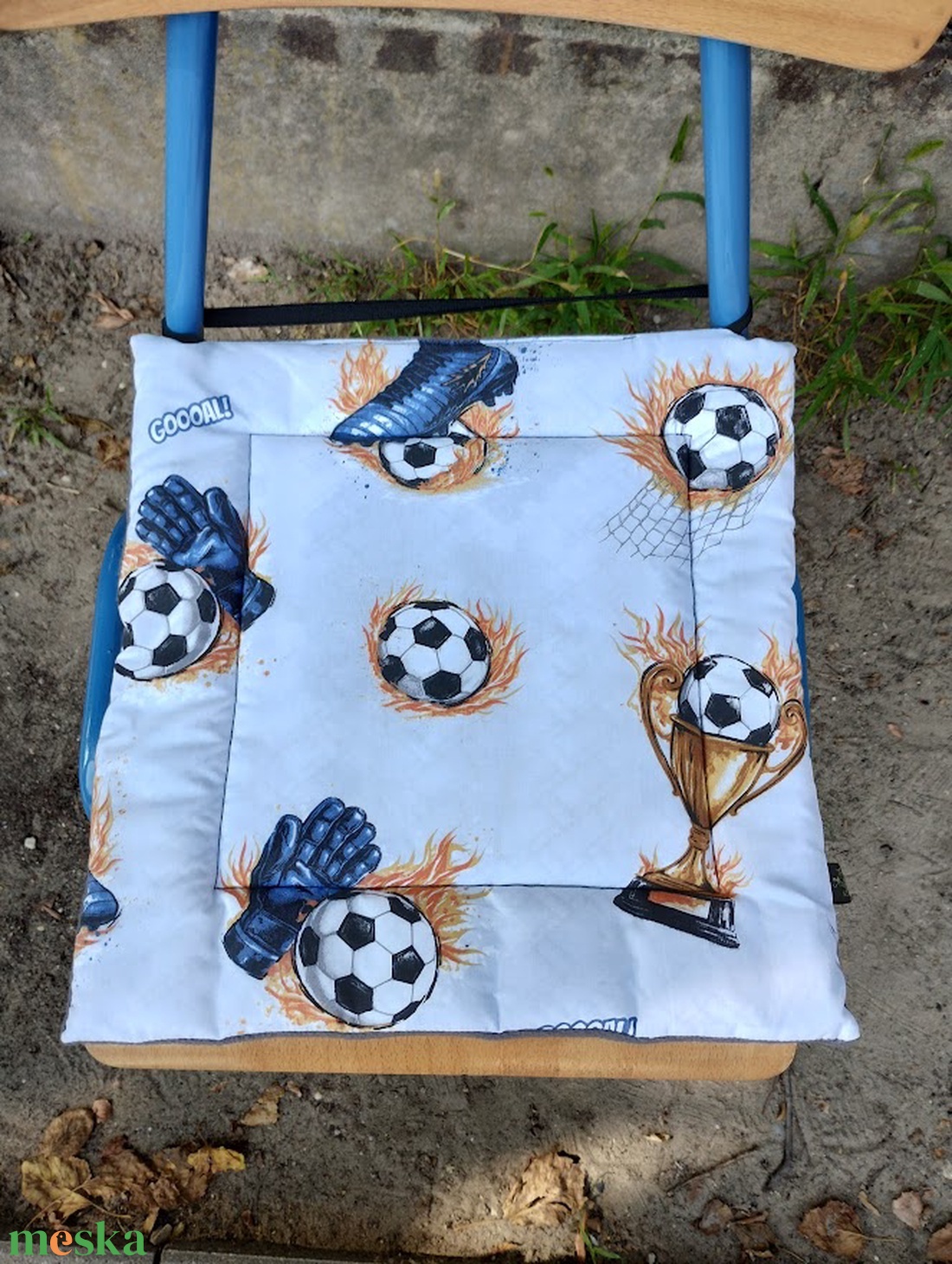 Székpárna , foci, football, serleg, kupa, kapus... - otthon & életmód - lakástextil - székpárna, huzat - Meska.hu