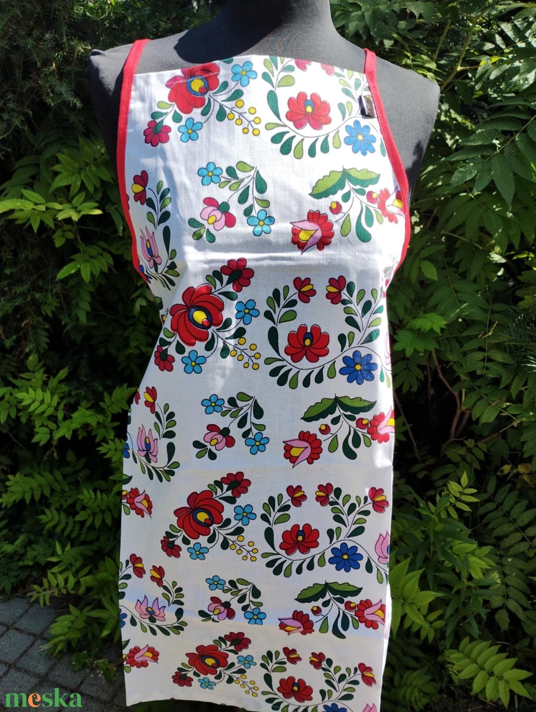 Konyhai kötény, kalocsai mintával - otthon & életmód - konyhafelszerelés, tálalás - konyhai textil - kötény - Meska.hu