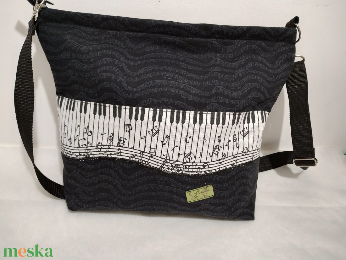 Válltáska, zenés ajándék,  zongora - könyv & zene - hangszer & hangszertok - Meska.hu